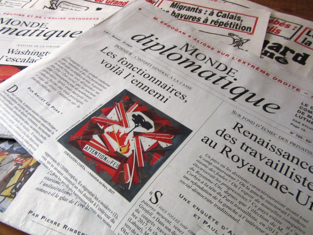 Pêle-mêle des Unes du Monde Diplomatique et du Canard Enchaîné, photo personnelle